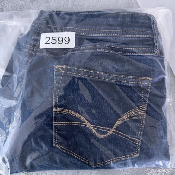 Roz & Ali Skinny Jeans Womens SZ 8 Mid Rise Medium Wash Embroidered Pockets Blue - Picture 12 of 12